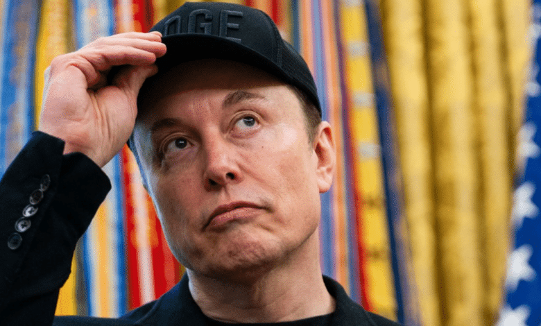Elon Musk, líder de Tesla, SpaceX y X, anunció la creación del “America Party” tras una encuesta en X que obtuvo un respaldo del 65 % entre 1,2 millones de usuarios.