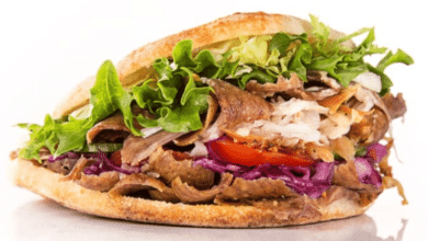 Kebab tradición milenaria que conquista el paladar con especias y fuego